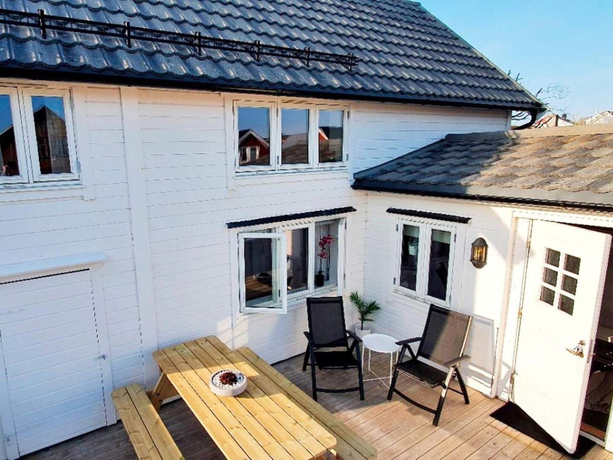 Holiday Home Bud III エクステリア 写真